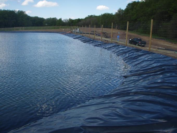 Двойная текстурированная геомембрана из HDPE длина 50 м с покрытием EVA для повышения производительности 8