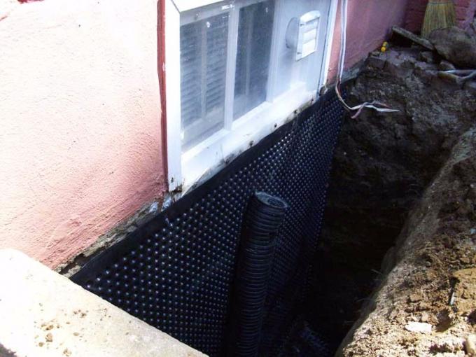 10m/20m/30m HDPE дренажная капсулированная мембрана для гидроизоляции фундаментов и гидроизоляции стен 8