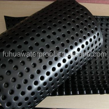Водонепроницаемая мембрана HDPE Черно-белый дренажный клеточный коврик для дренажа в саду Длина 10-15 м на рулон 2