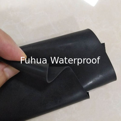 Good price Высокая эластичность EPDM водонепроницаемая мембрана водостойкая черная гладкая 0,5 мм - 2,0 мм для защиты крыши и водонепроницаемости онлайн